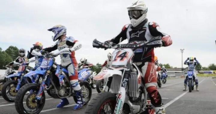 Italiano Supermoto 2010: arriva la monogomma e l'abbattimento dei costi