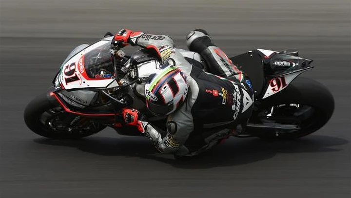 Superbike 2015, le moto: Aprilia RSV4 RF [Foto]