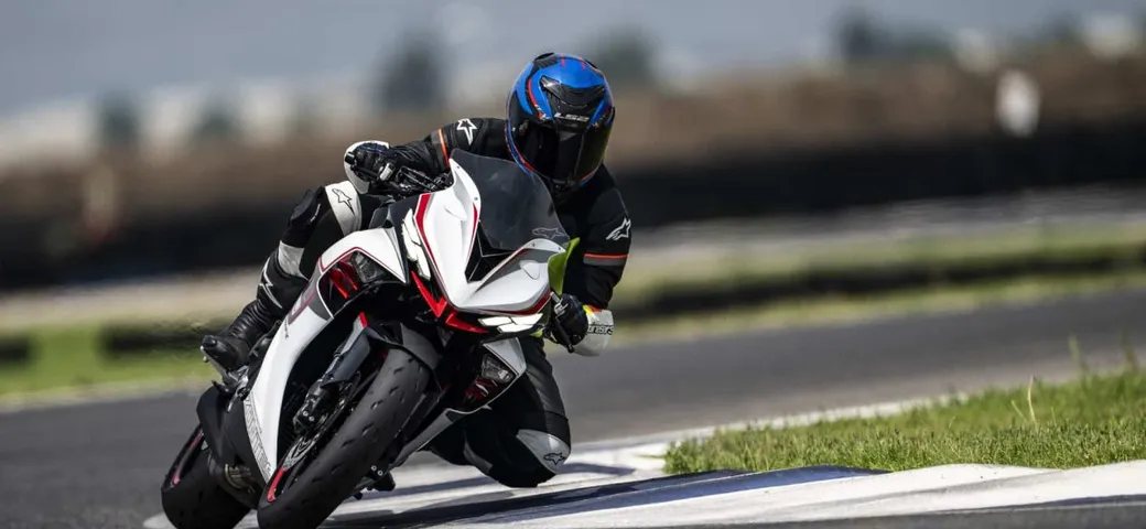 LS2 FF807 Dragon: il casco integrale che ridefinisce comfort e sicurezza