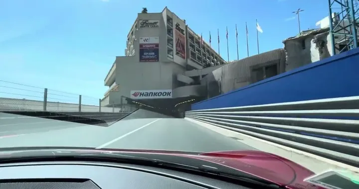Crede di essere in F1, imprenditore multato nel tunnel di Monaco