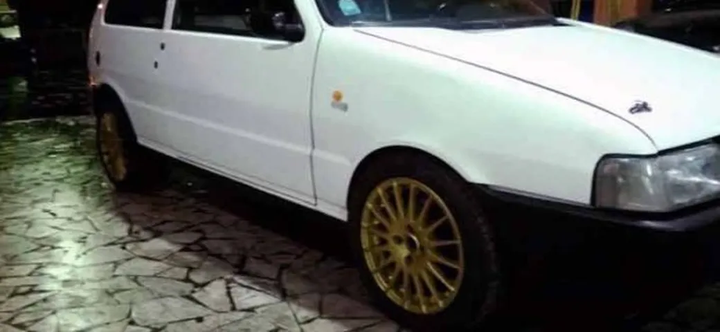 La Fiat Uno del boss? E' elaborata e raggiunge... i 300 km/h!