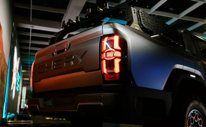 Il pick-up ibrido diesel sfida Hilux e Ranger con 475 CV e 100 km in elettrico