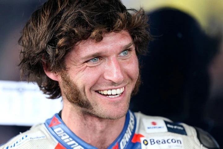 Guy Martin al TT Zero con la Mugen Shinden