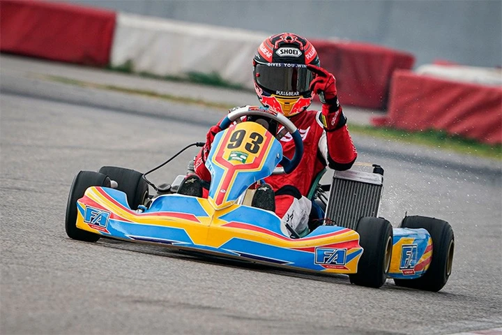 Una giornata sui kart per Marc Marquez