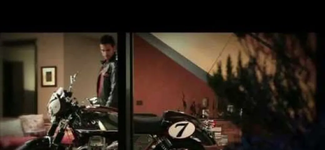 Moto Guzzi V7 Racer 2011, video promo