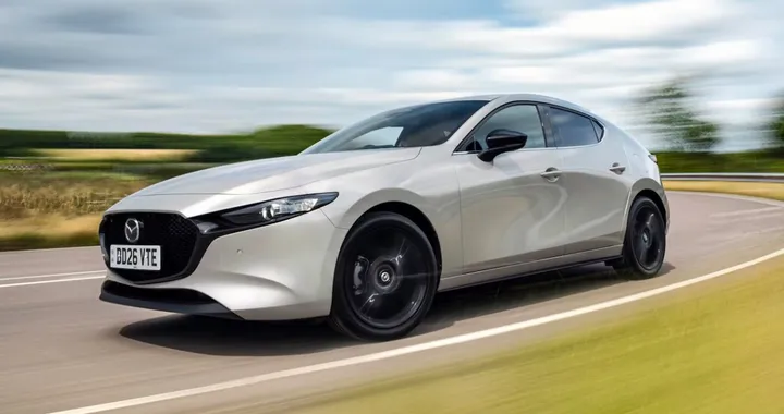 Mazda 3 2027, addio al motore Skyactiv-X: cambia la gamma