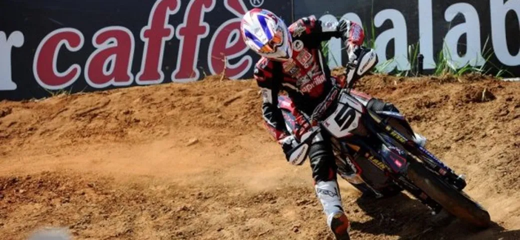 Supermoto: Adrien Chareyre conquista il GP di Sicilia, Andrea Occhini 4°