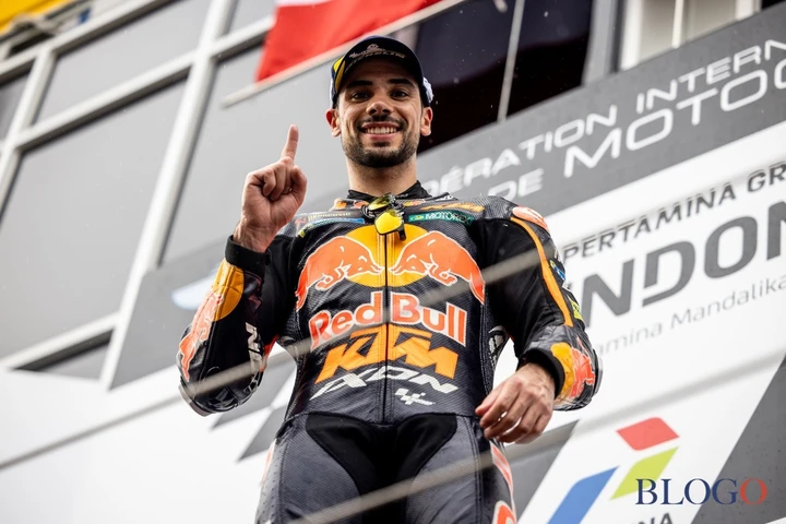 Mandalika, Oliveira festeggia la vittoria: 