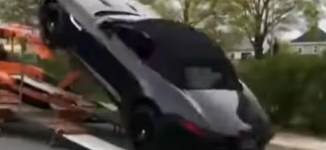 Come non scaricare una Jaguar dalla bisarca [Video]