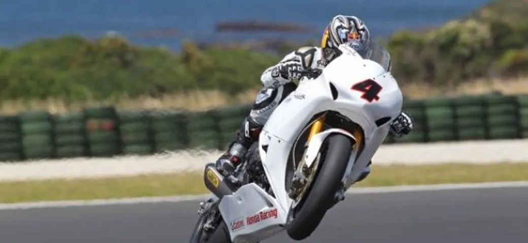 WSBK: secondo giorno di test concluso per Rea e Aoyama a Phillip Island