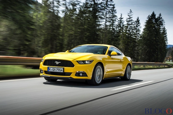 Ford Mustang: listino prezzi aggiornato