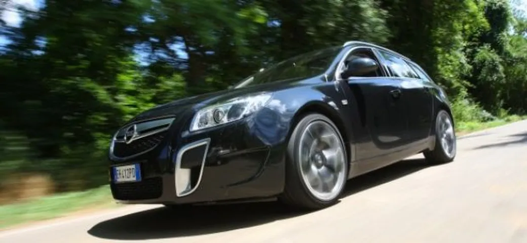 Opel Insignia Sports Tourer OPC: il test di Autoblog