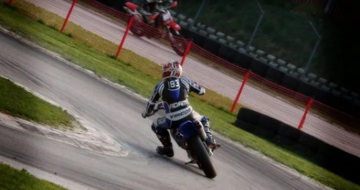 Scatto in Corsa: Supermotard in Friuli