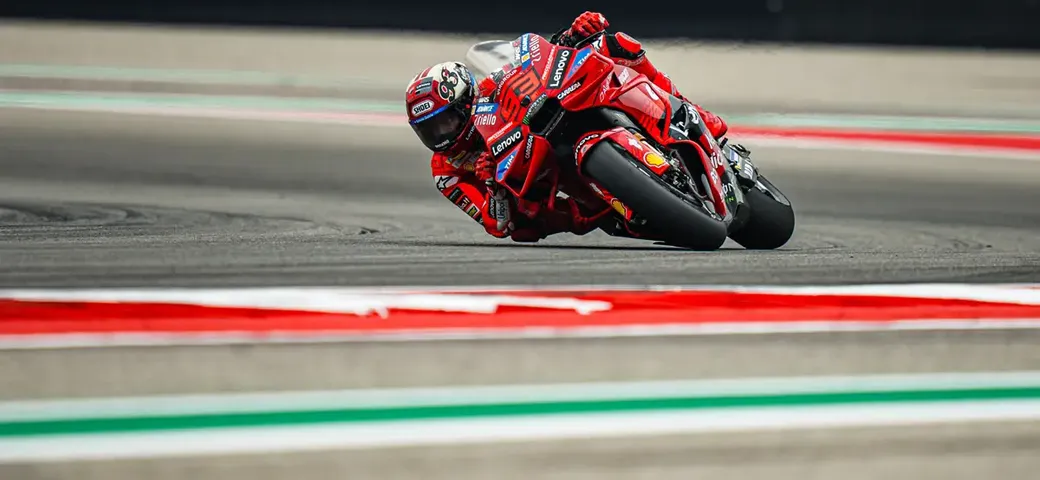 Cambio gomme e regole in crisi: il caso Márquez scuote la MotoGP