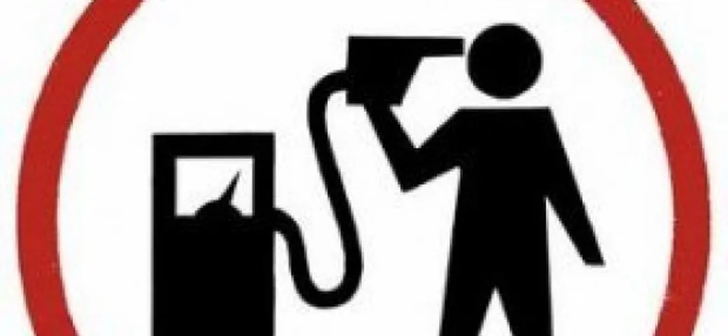 Caro Benzina: una raccolta firme per portare la proposta del taglio delle accise in Parlamento