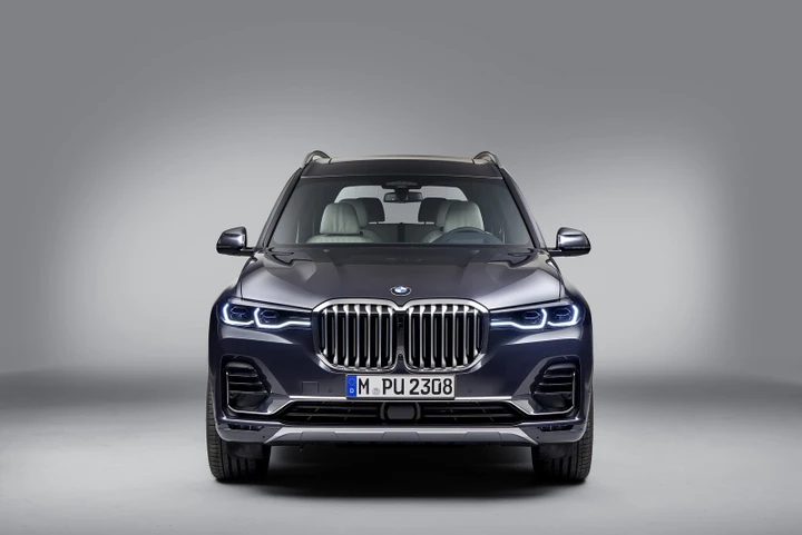 BMW X8: registrata la denominazione della versione sportiva M