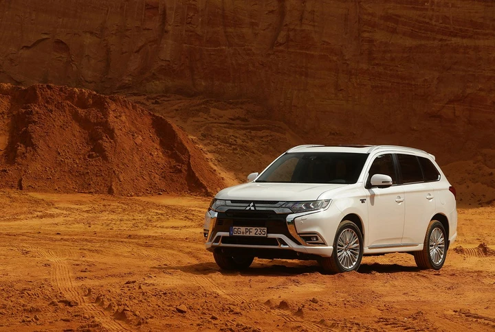 Mitsubishi Outlander PHEV: novità per la versione ibrida Plug-In