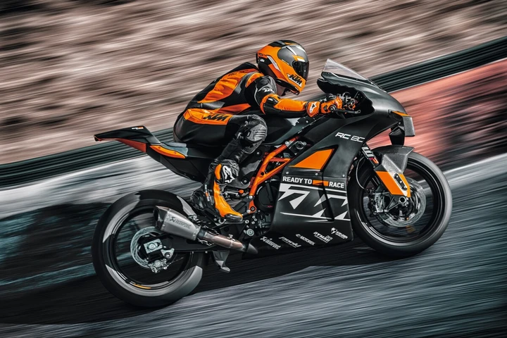 KTM RC 8C 2023, in 2 minuti venduti tutti gli esemplari