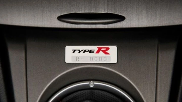 Honda Civic Type R: la tre porte in Giappone in edizione limitata