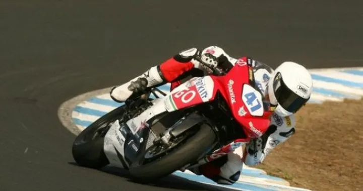 Supersport: Lowes precede Sofuoglu nella Q1, 3° Rolfo con la MV Agusta F3