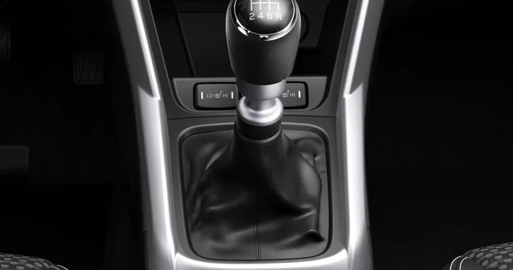 Patente, per chi guida auto automatiche basteranno 7 ore per passare al manuale