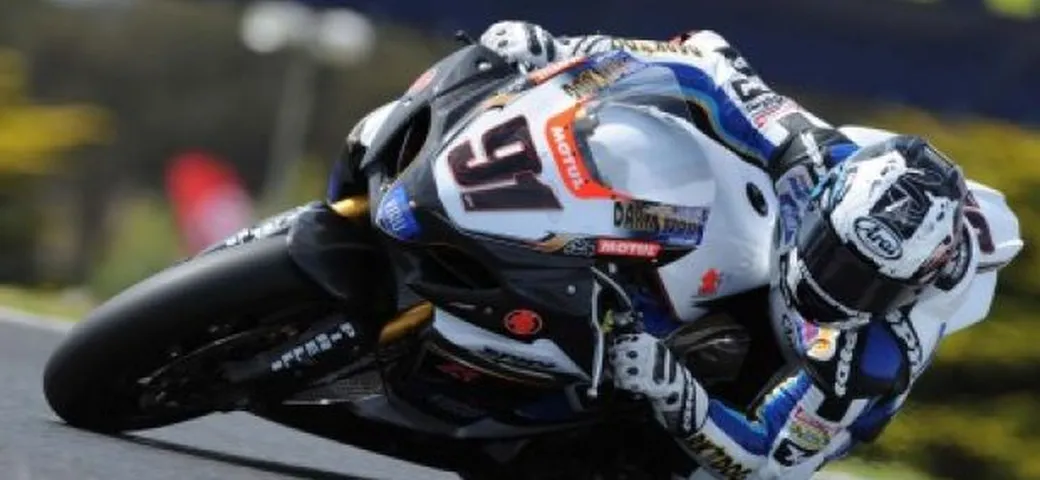 WSBK: il ruggito di Leon. E' subito Suzuki, è subito Haslam