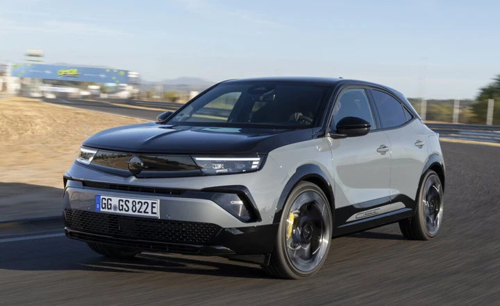 Opel Mokka GSe: prova del crossover elettrico dal carattere sportivo