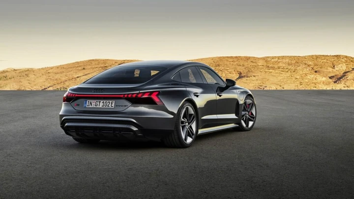 Audi e-tron GT: prezzi in Italia da 107.800 euro