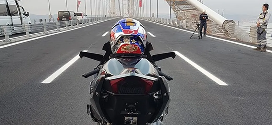 Kenan Sofuoglu oltre il muro dei 400 km/h