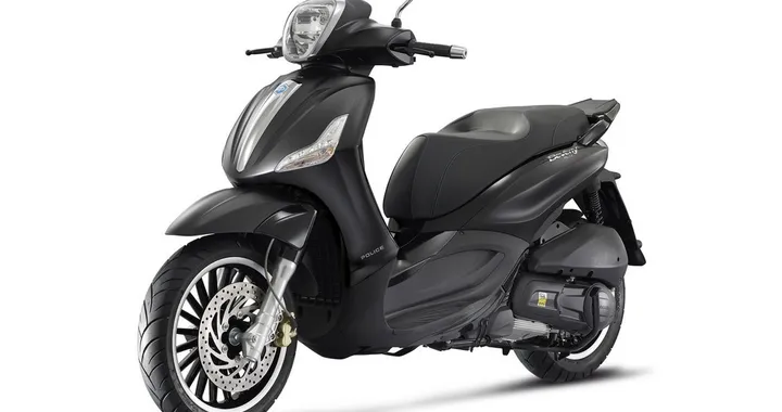 Piaggio Beverly 300 by Police