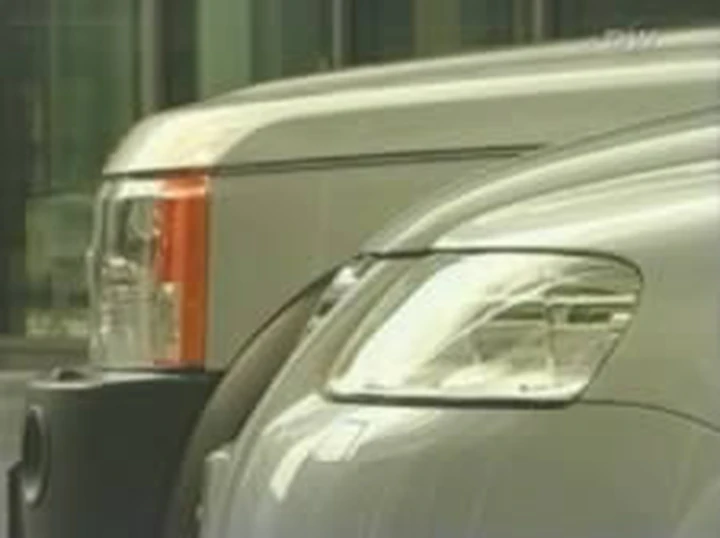 Video - Discovery e Touareg a confronto