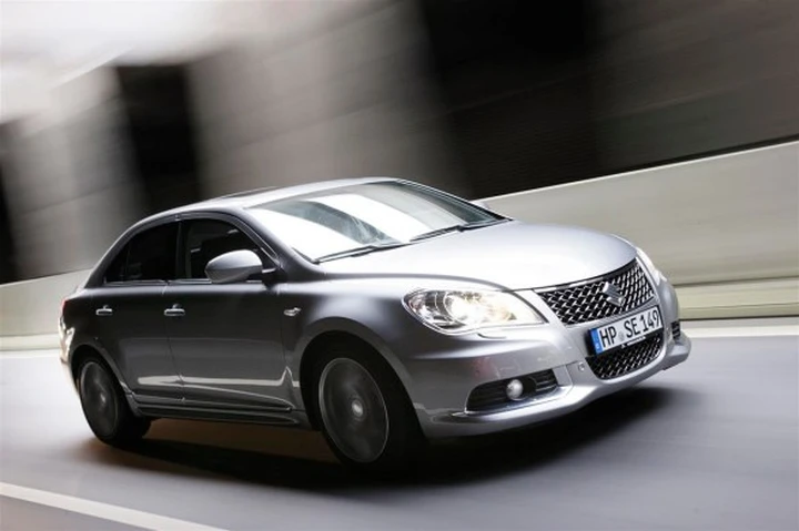 Suzuki Kizashi in Italia da 27.800 Euro