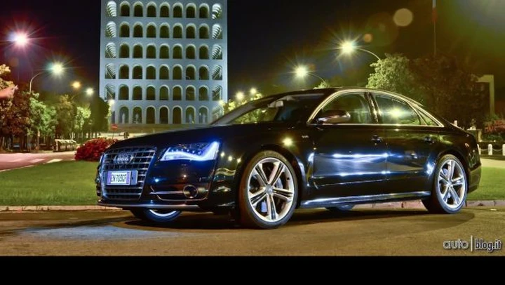 Audi S8: il video test