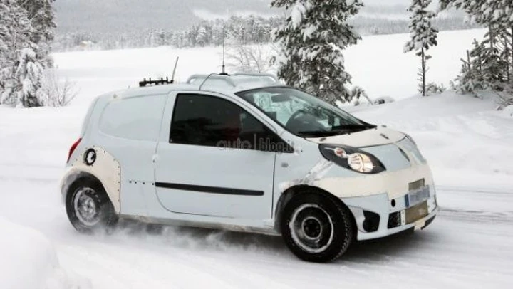 Smart Forfour 2015: nuove foto spia dalla Svezia