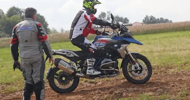 BMW GS Academy: a scuola di off-road con le maxi enduro