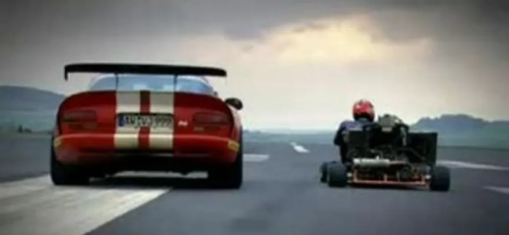 Viper vs Kart