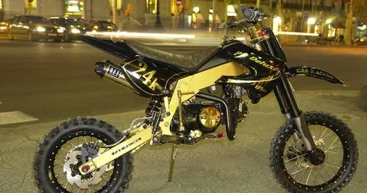 Pit Bike Deluxe in oro 24k