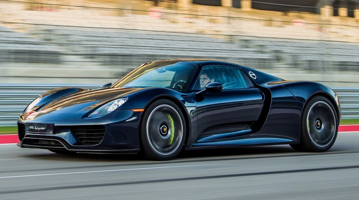 Hybrid supercar: auto ibride da sogno con prestazioni intelligenti