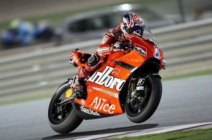 Losail MotoGP: Re Stoner è tornato! 2° uno stupendo Lorenzo