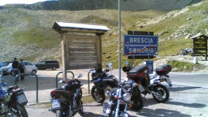 Foto del giorno: dallo Stelvio al Gavia, poi il Bernina ed il Penice