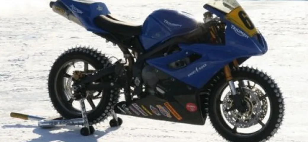 Foto del giorno: la Daytona 675 