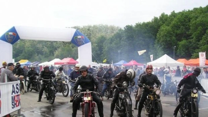 Asimotoshow: nel 2011 si festeggia il decennale