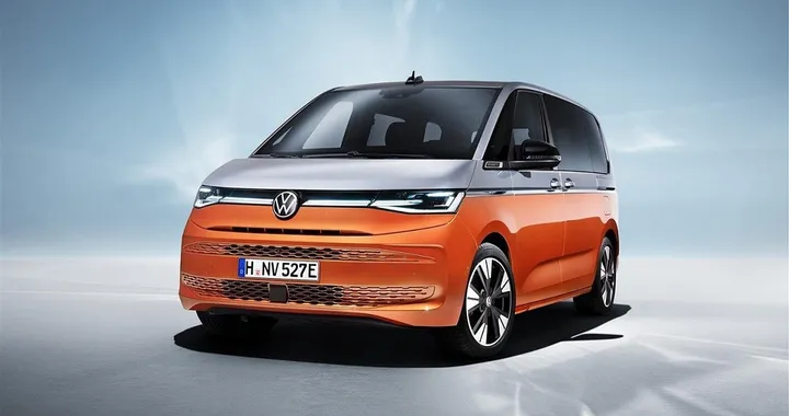 Volkswagen Multivan T7 2021: novità, interni, motore ibrido plug-in