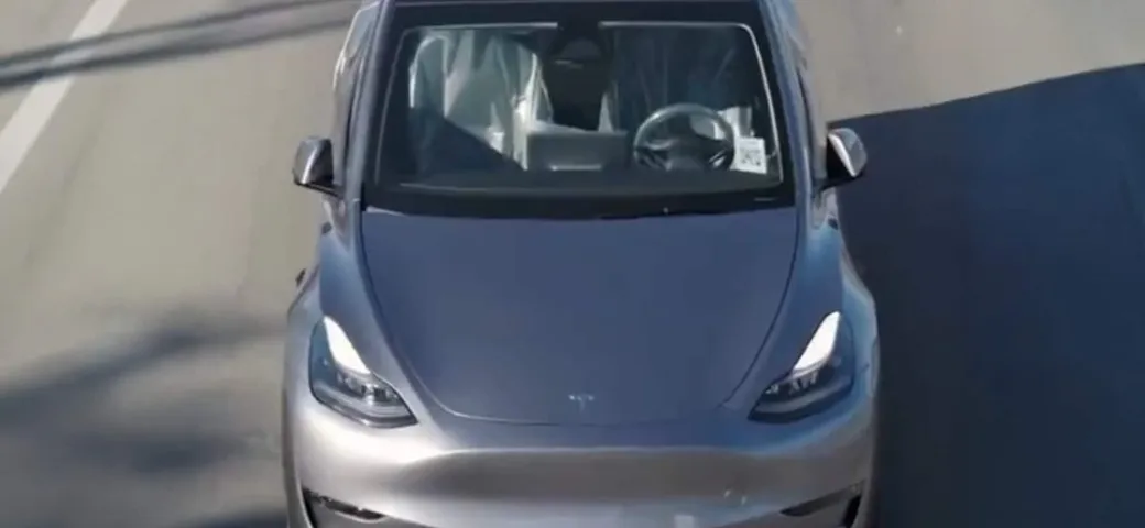 Tesla avvia i test dei robotaxi a guida autonoma: il futuro del trasporto