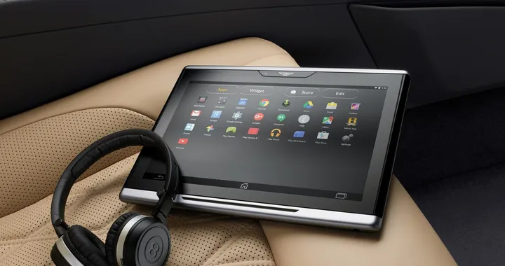 Bentley: massima connettività in auto