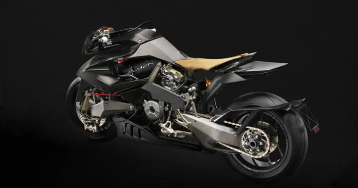 Vyrus Alyen 988, la moto italiana che sembra arrivare dal futuro