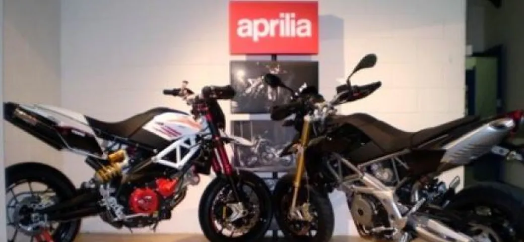 Aprilia Dorsoduro RR by V2 Racing: motardona vera