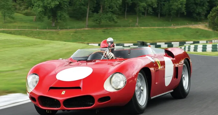 Una delle 5 Ferrari 268 SP andrà all'asta