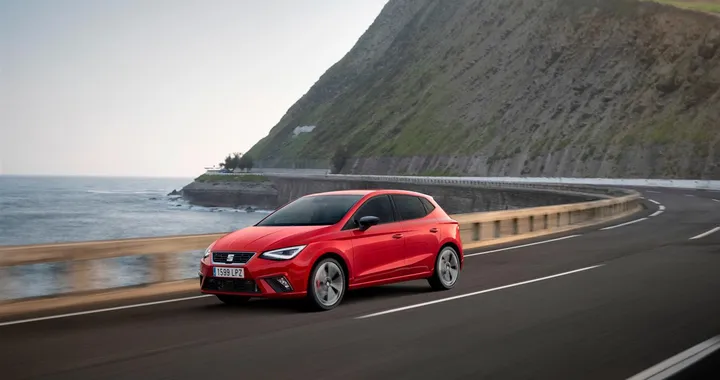 Seat adatta la sua gamma per i neopatentati con nuovi modelli e motori