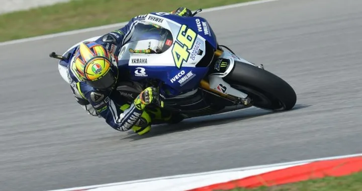 Rossi: "Siamo vicini, ormai il gap dai primi è ridotto". La rabbia di Lorenzo [FOTO]